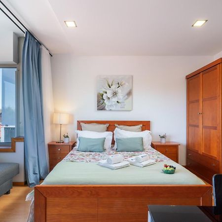 Appartamento Host Wise - Bright Quiet Flats - Prime Location OOporto Esterno foto