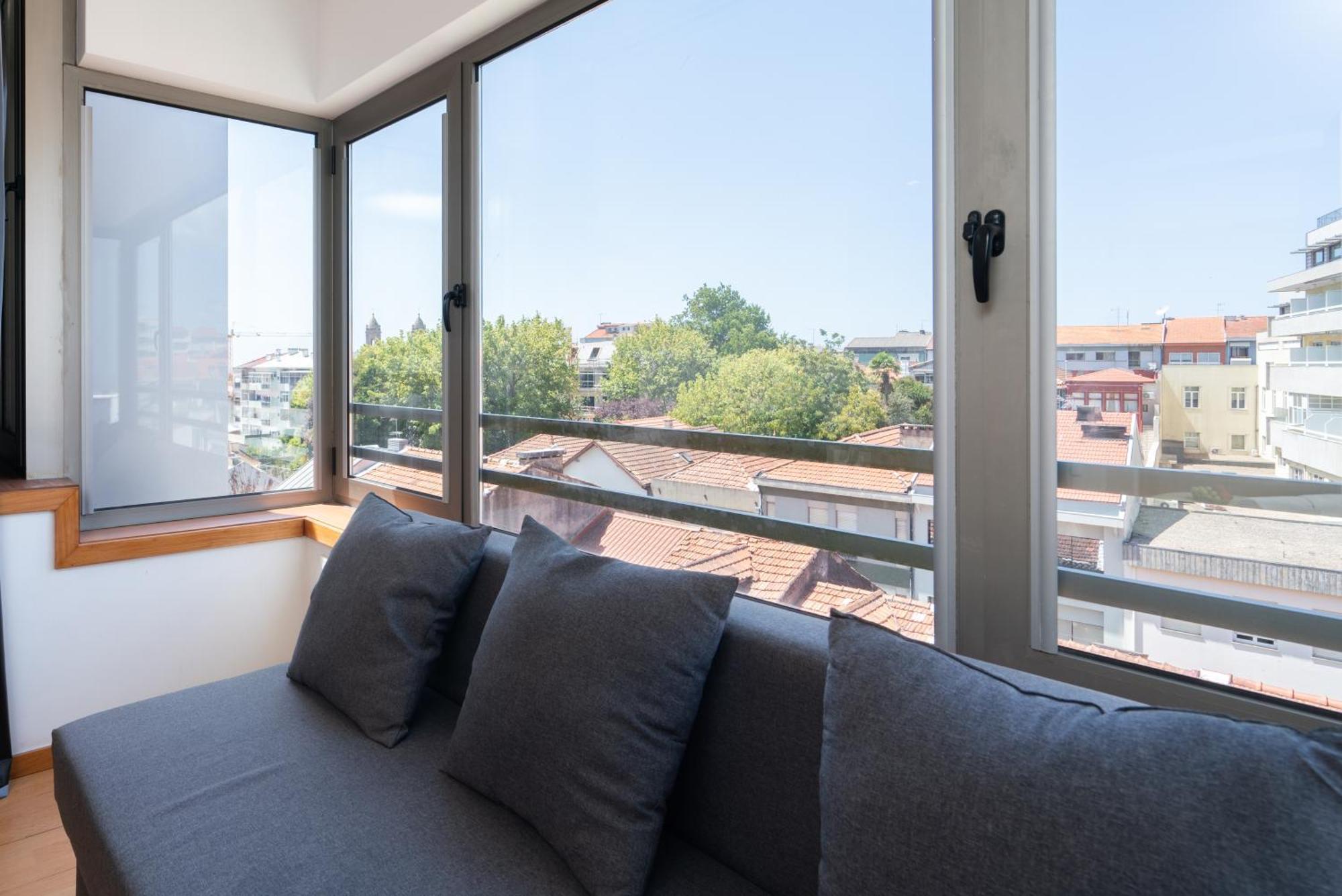 Appartamento Host Wise - Bright Quiet Flats - Prime Location OOporto Esterno foto