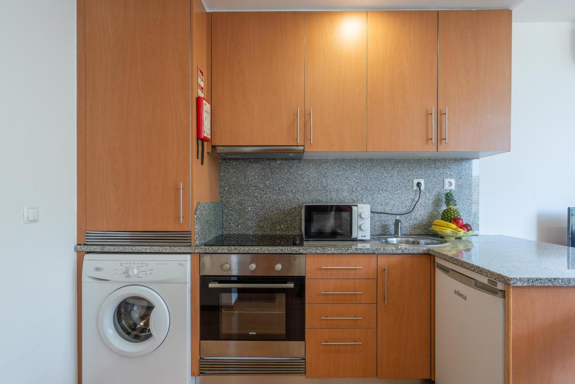 Appartamento Host Wise - Bright Quiet Flats - Prime Location OOporto Esterno foto