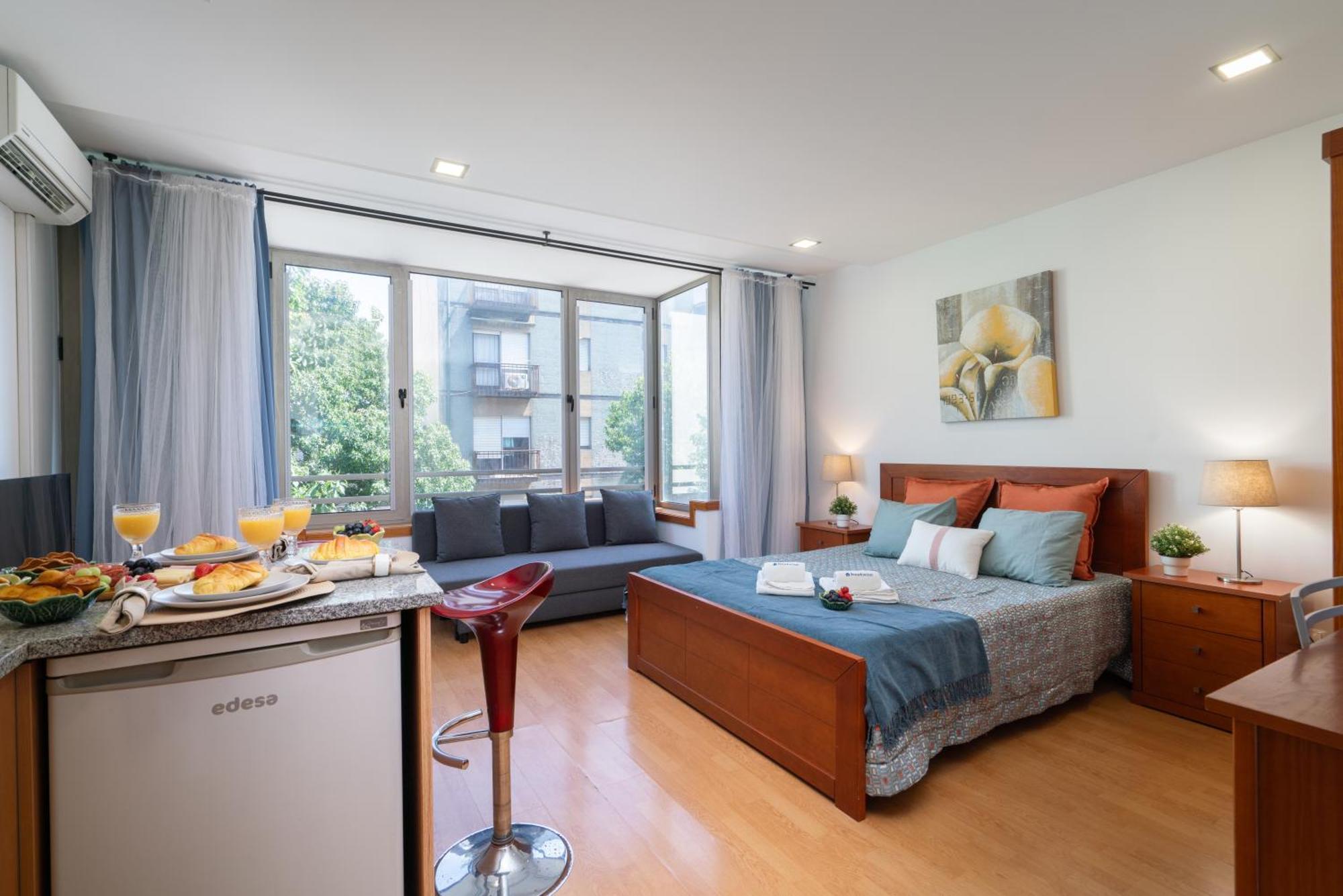 Appartamento Host Wise - Bright Quiet Flats - Prime Location OOporto Esterno foto