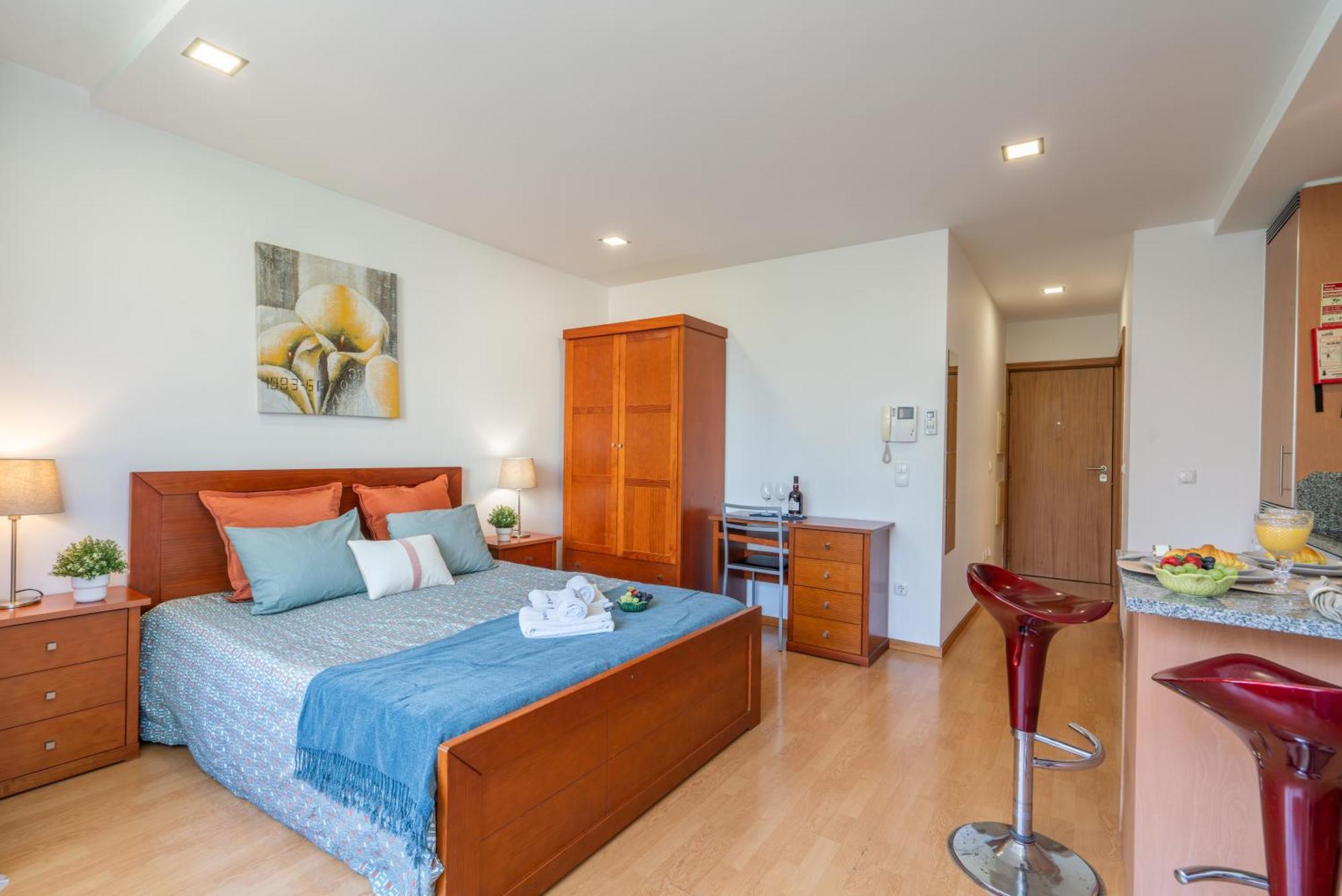 Appartamento Host Wise - Bright Quiet Flats - Prime Location OOporto Esterno foto