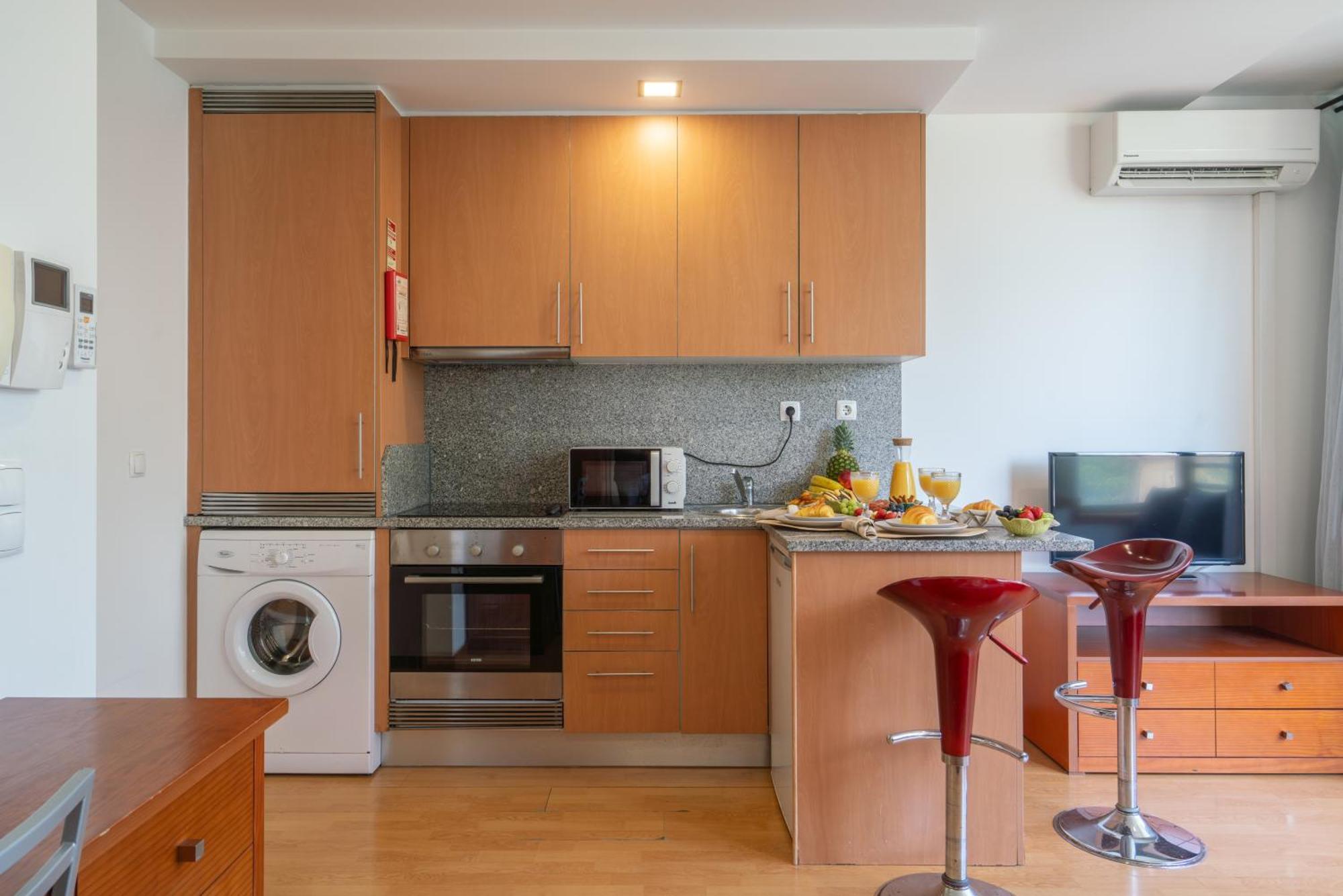 Appartamento Host Wise - Bright Quiet Flats - Prime Location OOporto Esterno foto