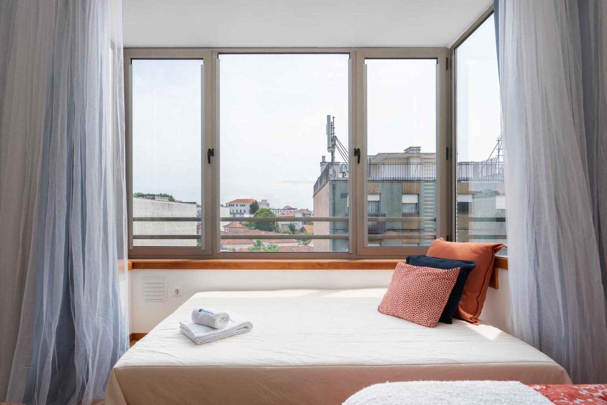 Appartamento Host Wise - Bright Quiet Flats - Prime Location OOporto Esterno foto