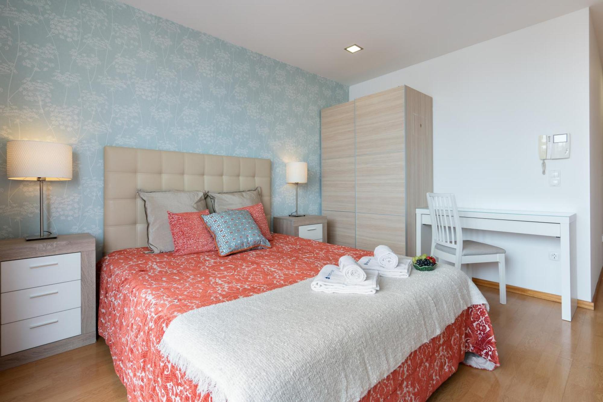 Appartamento Host Wise - Bright Quiet Flats - Prime Location OOporto Esterno foto